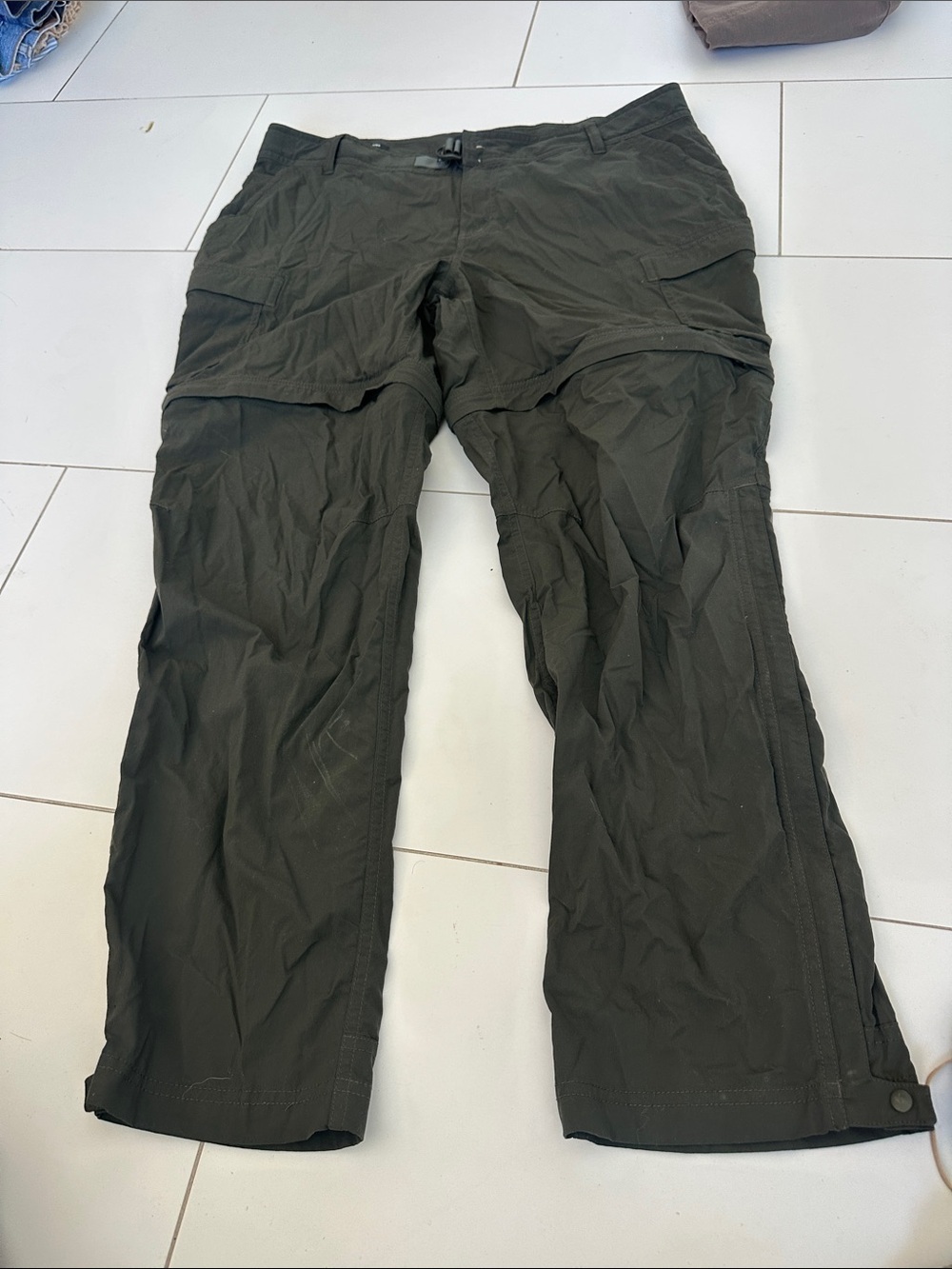 REI women’s  Convertible Green Cargo Pants - Olive Green 16Petite relaxed